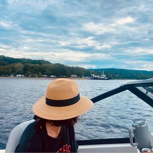 Meet your Posher, Robin